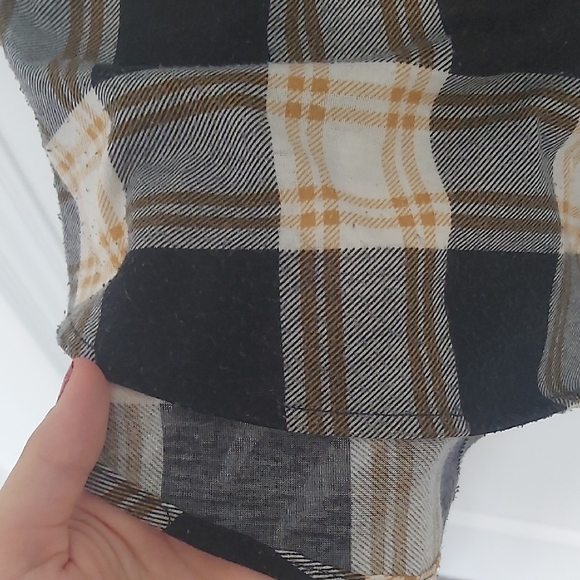 Plaid Button-Up Shirt - Picture 5 of 5